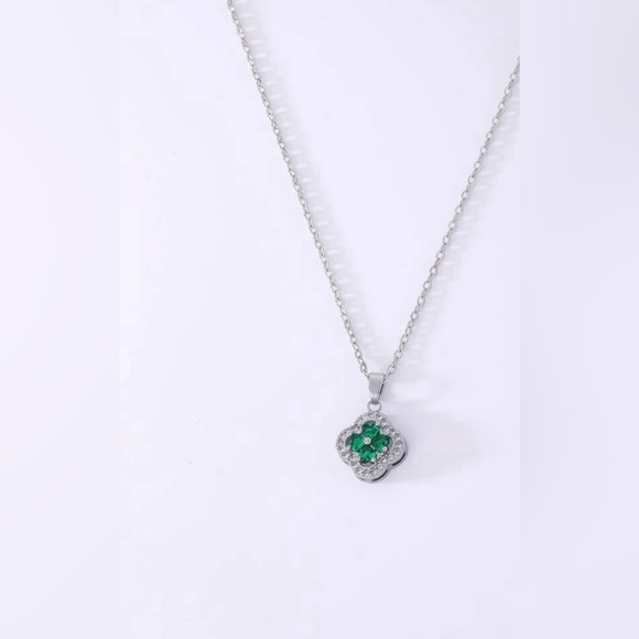 Jewelry - Green clover ANJALAI NECKLACE